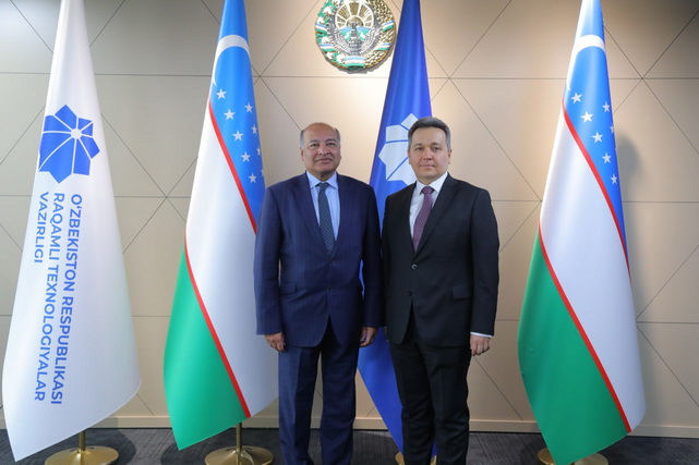 Шерзод Шерматов и Сума Чакрабарти обсудили ключевые задачи в области ИКТ в Узбекистане