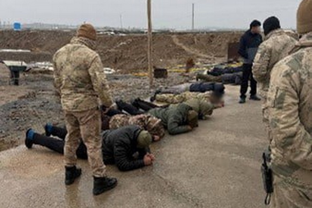 Criminal Group Engaged in Illegal Gold Mining and Processing Detained in Navoi Region