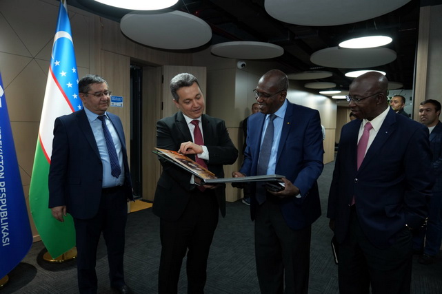 Обсуждены вопросы укрепления сотрудничества с иностранными государствами с бывшим Генеральным секретарем МСЭ