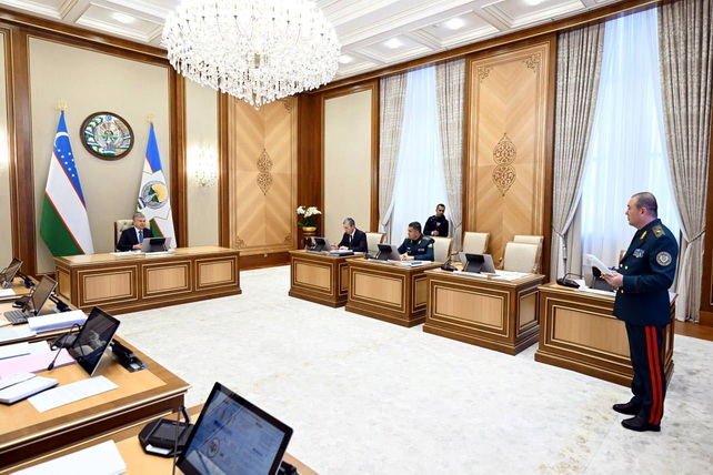 Президент Узбекистана поручил усилить борьбу с киберпреступностью