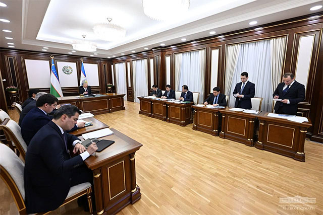 Results and proposals in the light industry sector discussed