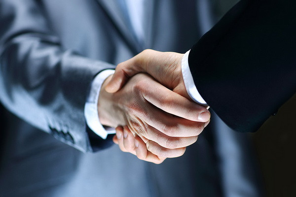 Uzbekistan and Envision Group Discuss Joint Venture in Energy Storage Sector