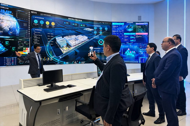 Uztextileprom Explores Advanced Technologies with Yihua