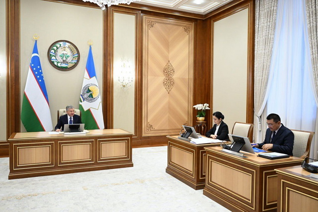 President of Uzbekistan Reviews Measures to Purge Corruption from the Judicial System