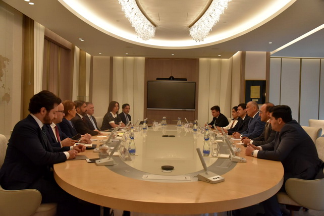 «Узбекнефтегаз» и SOCAR расширяют энергетическое сотрудничество