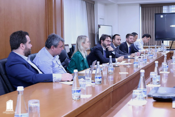 First Deputy Minister of Economic Development and Poverty Reduction holds meeting with representatives of the World Bank