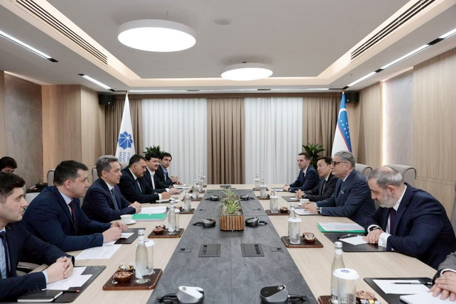 EDB Discusses Digital and AI Projects with Uzbekistan