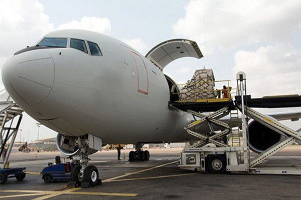 97% of airlines and 82% of airports plan to invest in AI