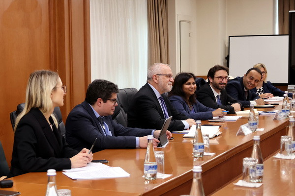 First Deputy Minister of Economic Development and Poverty Reduction holds meeting with representatives of the World Bank