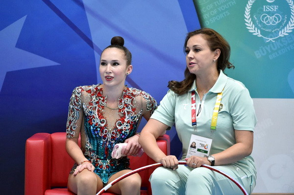 Грации Узбекистана 6 раз поднялись на пьедестал почёта в Германии