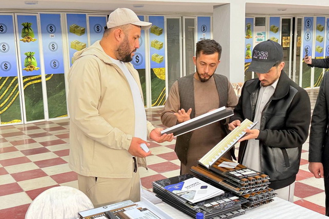 Узбекистанские предприниматели посетили торговый дом в Мазари-Шарифе