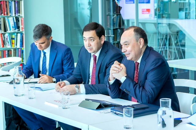 SMTI direktori Jeneva xavfsizlik siyosati markazida uchrashuv o‘tkazdi