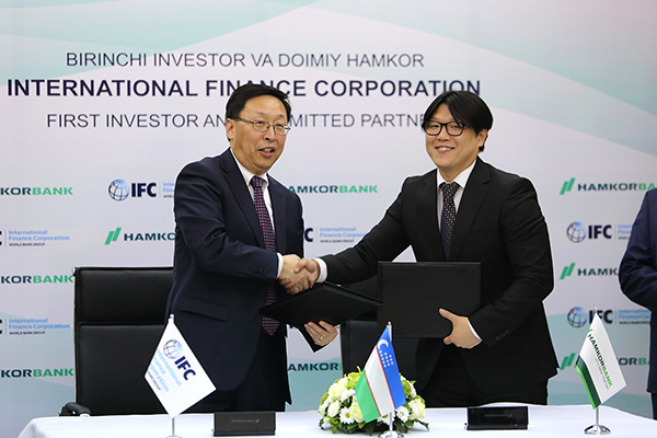 IFC helps Hamkorbank manage currency risk and expand local currency lending