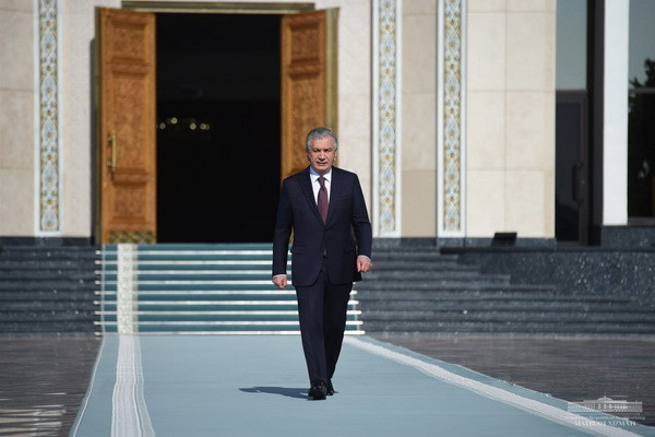 O‘zbekiston Prezidenti amaliy tashrif bilan Qozog‘istonga jo‘nab ketdi