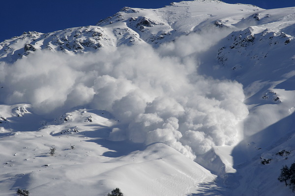 Two Avalanches Reported in Tashkent Region