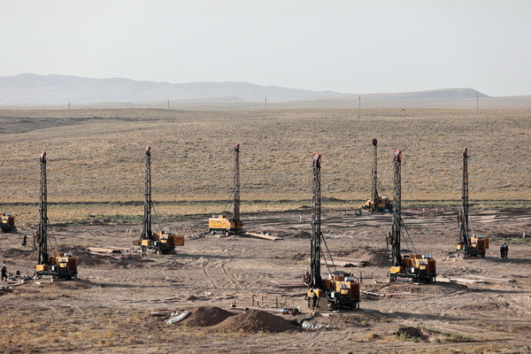 Sanoat Energetika Guruhi and Kontiki-Exploration discover the largest oil and bitumen field in Uzbekistan