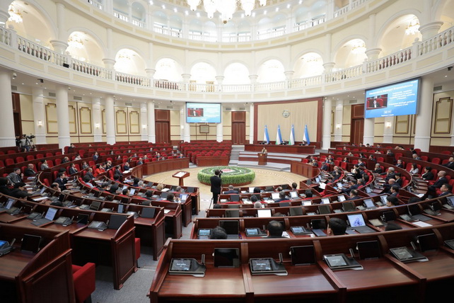 Законопроект о запрете электронных сигарет в Узбекистане принят в первом чтении