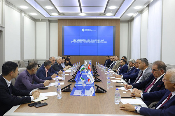 A meeting was held at the Uzbekistan Chamber of Commerce and Industry with members of the Turkish delegation
