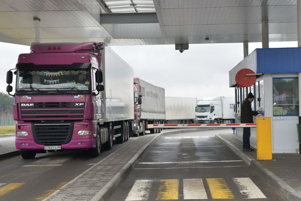 About 2.8 million tons of transit cargo was transported through the territory of Uzbekistan