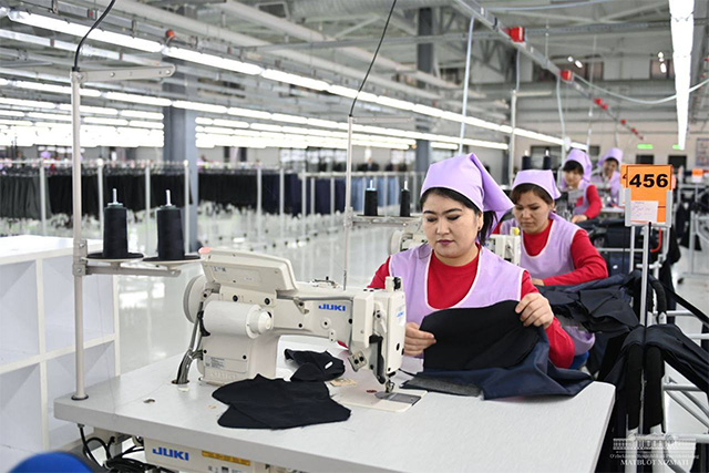 Uzbekistan’s Enterprises Produced Industrial Goods Worth 375 Trillion Soums