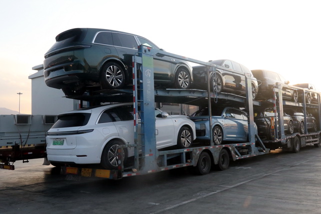 Uzbekistan Eyes Used Car Exports to Afghanistan