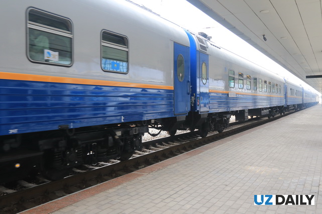 Tourist train Jibek Joly arrives in Tashkent