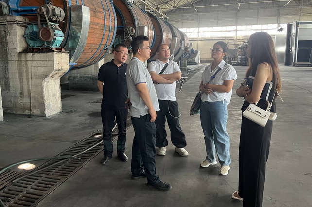 Chinese Company Simple Leasing to Invest in Modernizing Leather Industry in Tashkent Region
