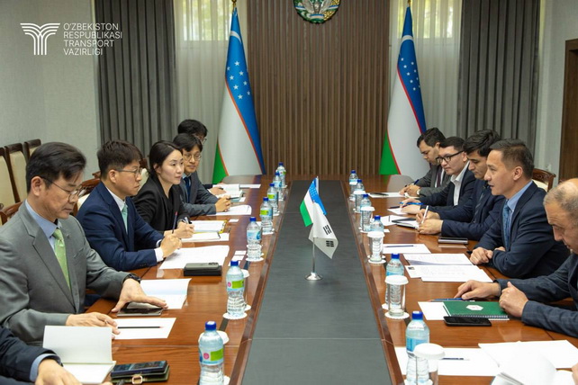 Uzbekistan and South Korea discuss high-speed rail project and Urgench Airport modernization