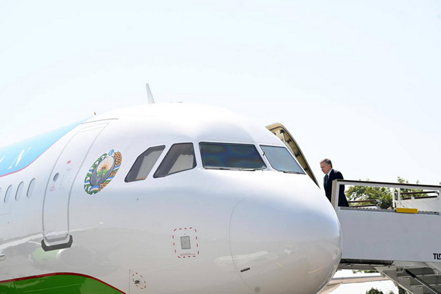 President of Uzbekistan Travels to Samarkand for Talks with King of Jordan