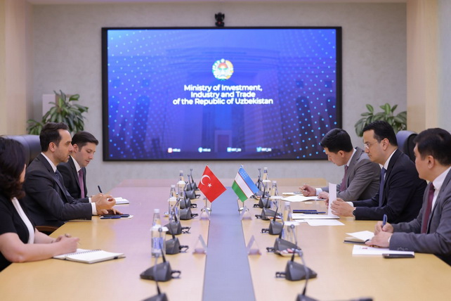 Laziz Kudratov meets with Turkish Ambassador to Uzbekistan