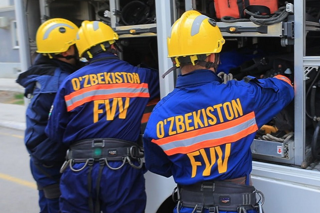 Rescuers Save Construction Worker in Samarkand Trench Collapse