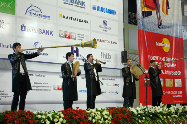 BankExpo-2015 exhibition starts in Tashkent